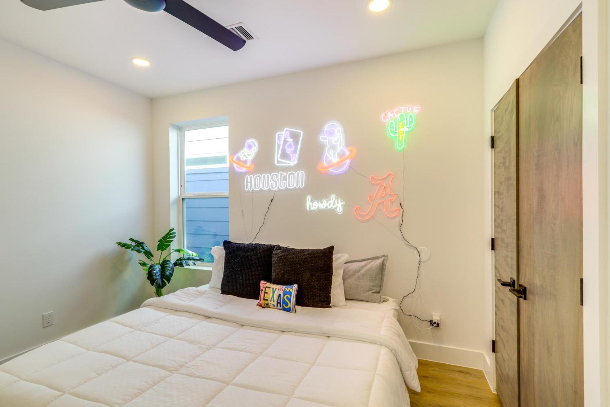 3 Mi To Dtwn Modern Townhome With Yard In Houston Exterior foto